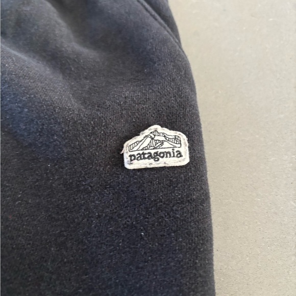 Patagonia Black sweatpants with Striped Detail - Picture 2 of 5